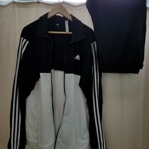 Adidas Track Suit full. Mens XXL